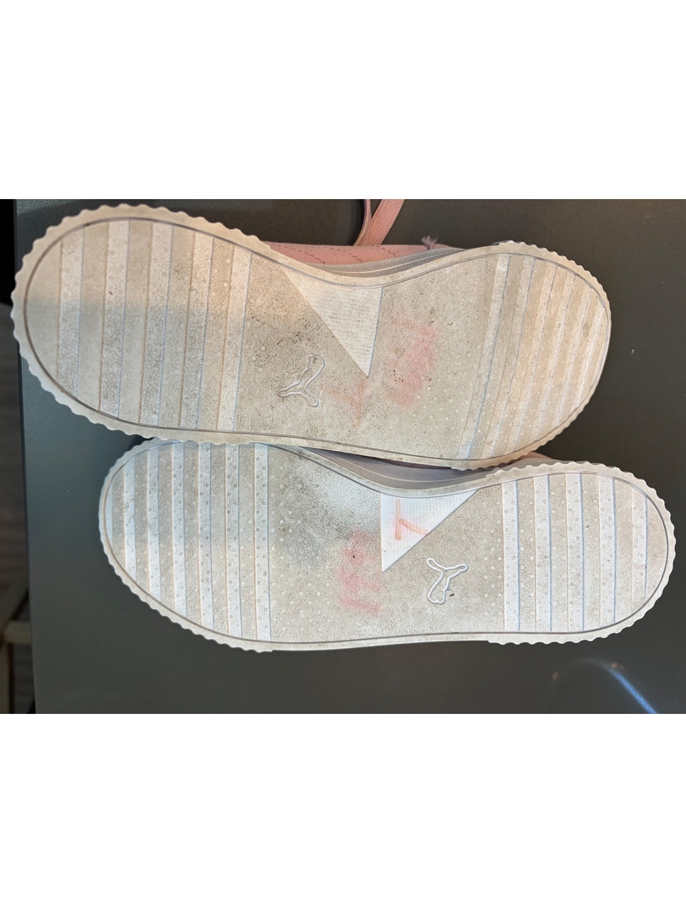 Puma Women's Pink Canvas Sneakers Size 8 - Picture 8 of 8